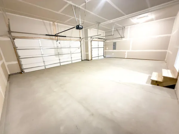 $437,200 | 932 Greenlawn Avenue West, Delano, MN 55328