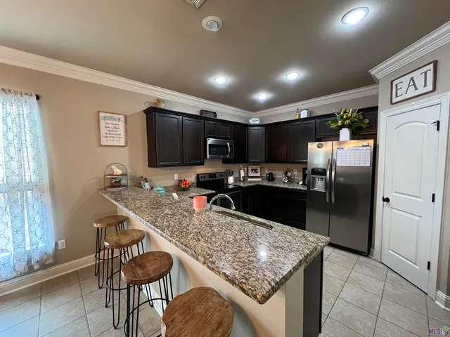 $1,950 | 42337 Lakestone Drive, Prairieville, LA 70769