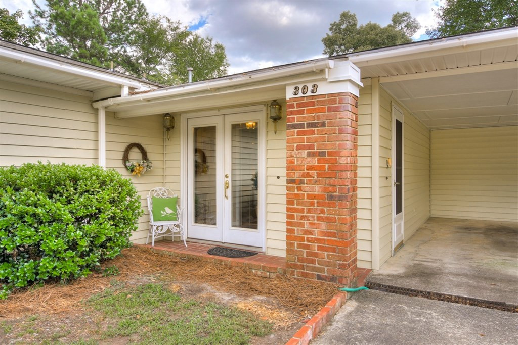 303 Ellis Street Wrens, GA 30833 - Photo 5 of 47 Gallery Image 5