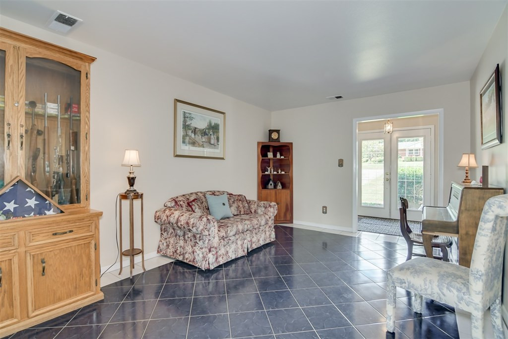 303 Ellis Street Wrens, GA 30833 - Photo 9 of 47 Gallery Image 9