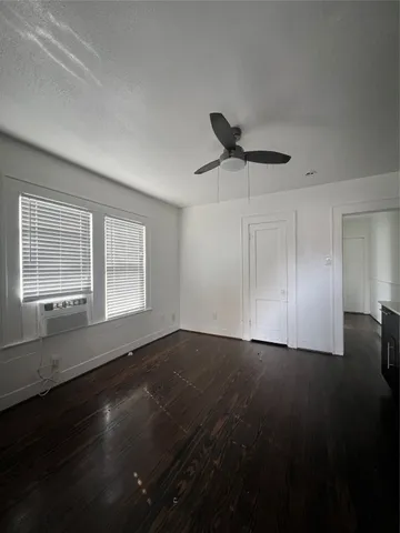 $925 | 607 Enid Street, Unit 2, Houston, TX 77009