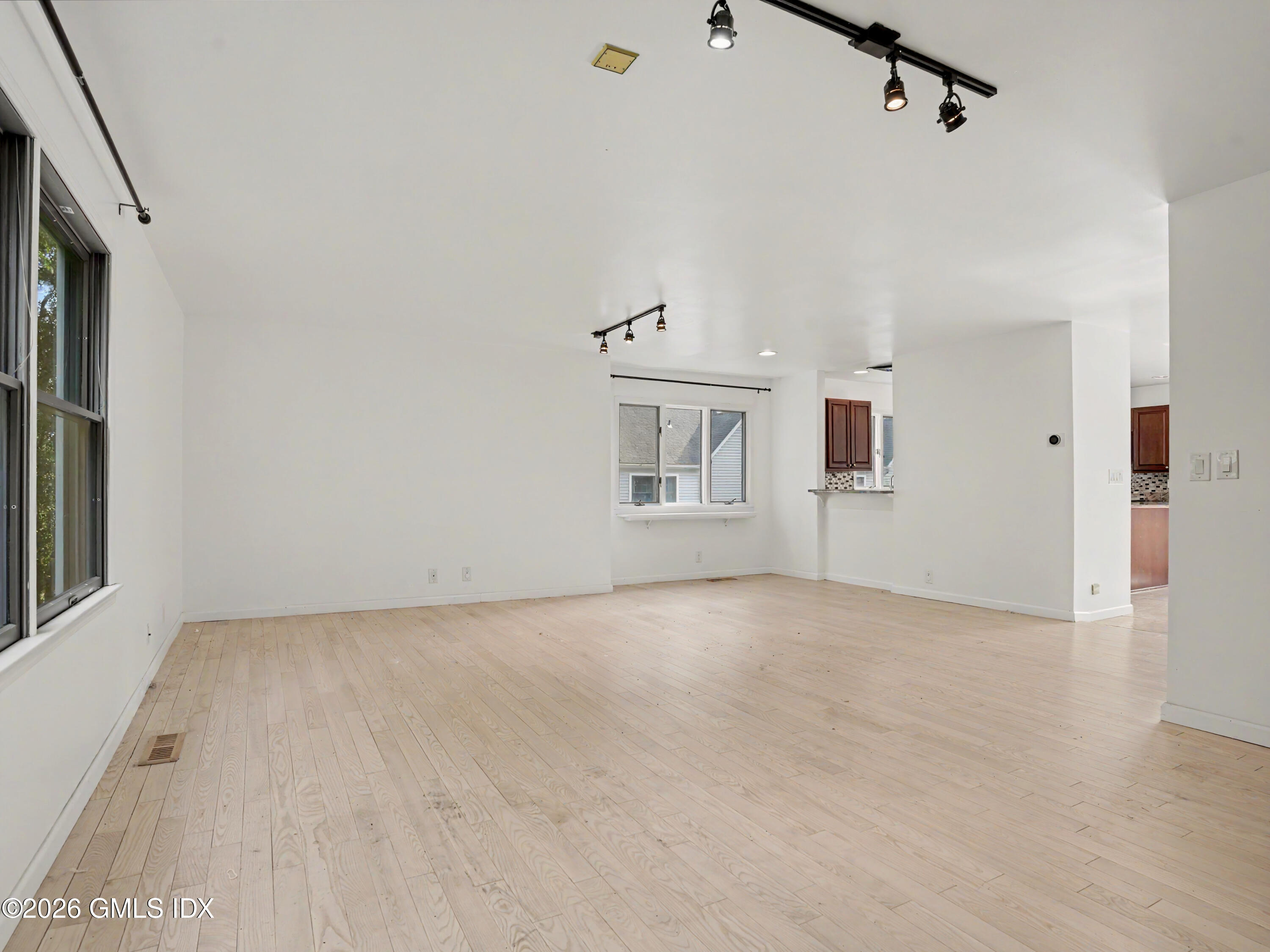 197 Sheep Hill Road, Unit C Riverside, CT 06878 - Photo 5 of 35 Living Room