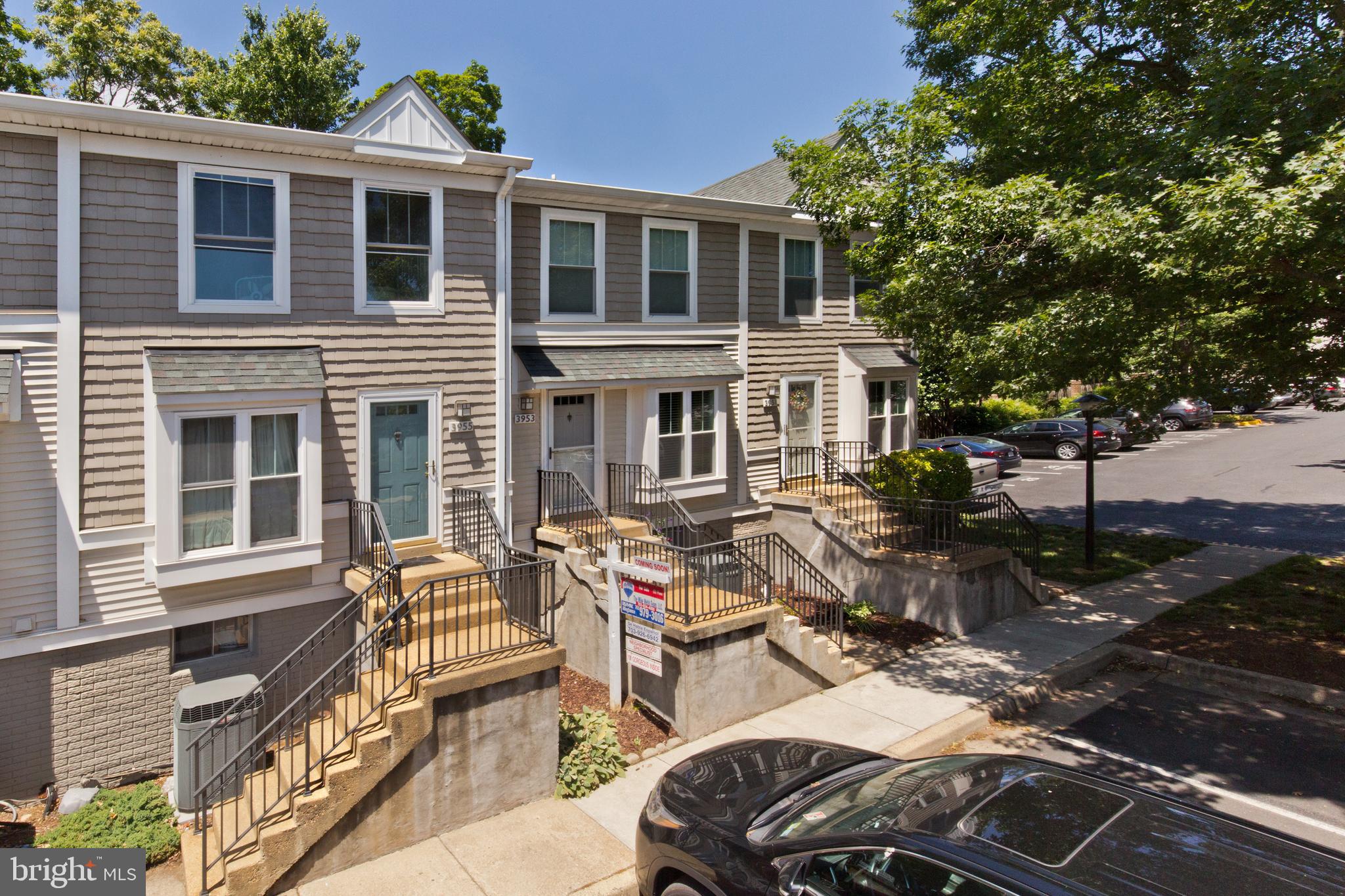 3953 9th Road South Arlington, VA 22204 - Photo 3 of 29 Gallery Image 3