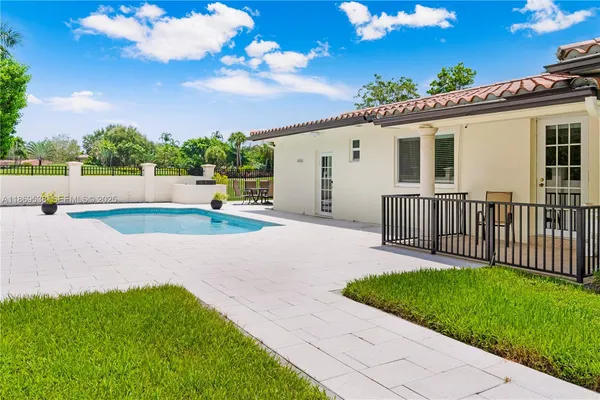 a view of house and outdoor space