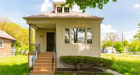 $190,000 | 8653 South Saginaw Avenue, Chicago, IL 60617