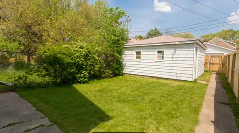 $190,000 | 8653 South Saginaw Avenue, Chicago, IL 60617