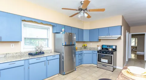 $190,000 | 8653 South Saginaw Avenue, Chicago, IL 60617