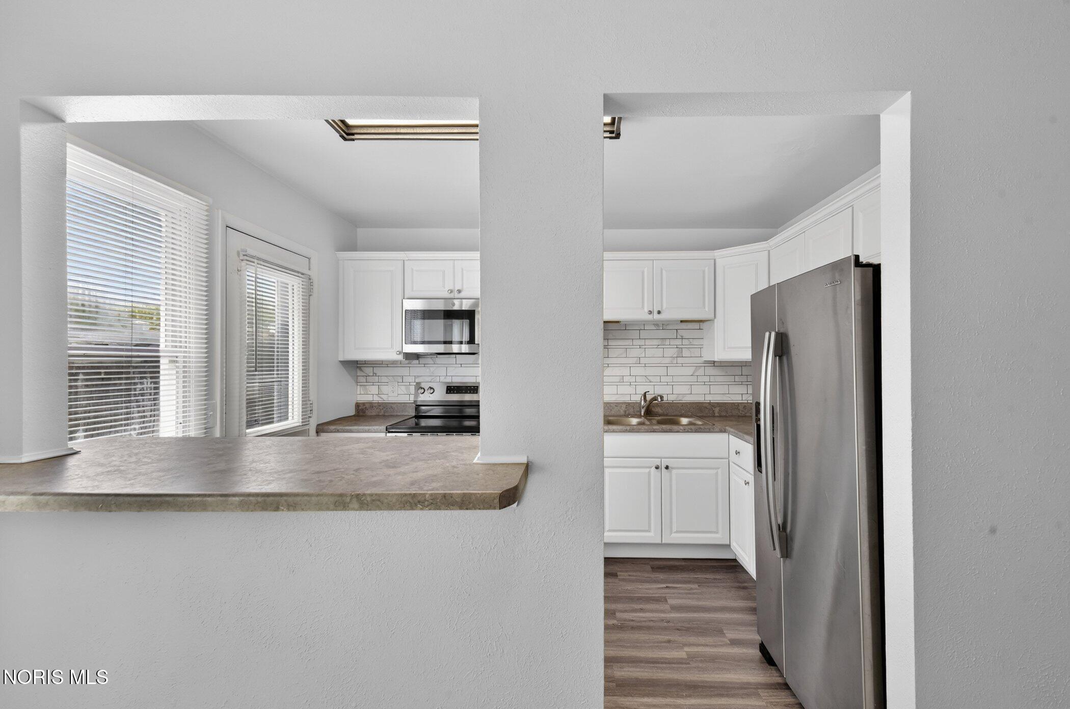 6715 Garden Road Maumee, OH 43537 - Photo 12 of 36 Gallery Image 12