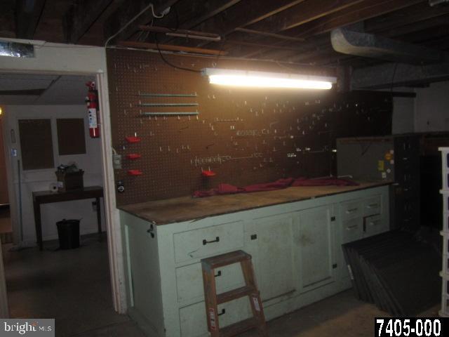 424 Corbin Road York, PA 17403 - Photo 14 of 17