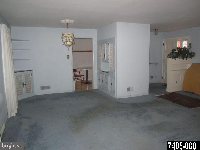 424 Corbin Road York, PA 17403 - Photo 5 of 17