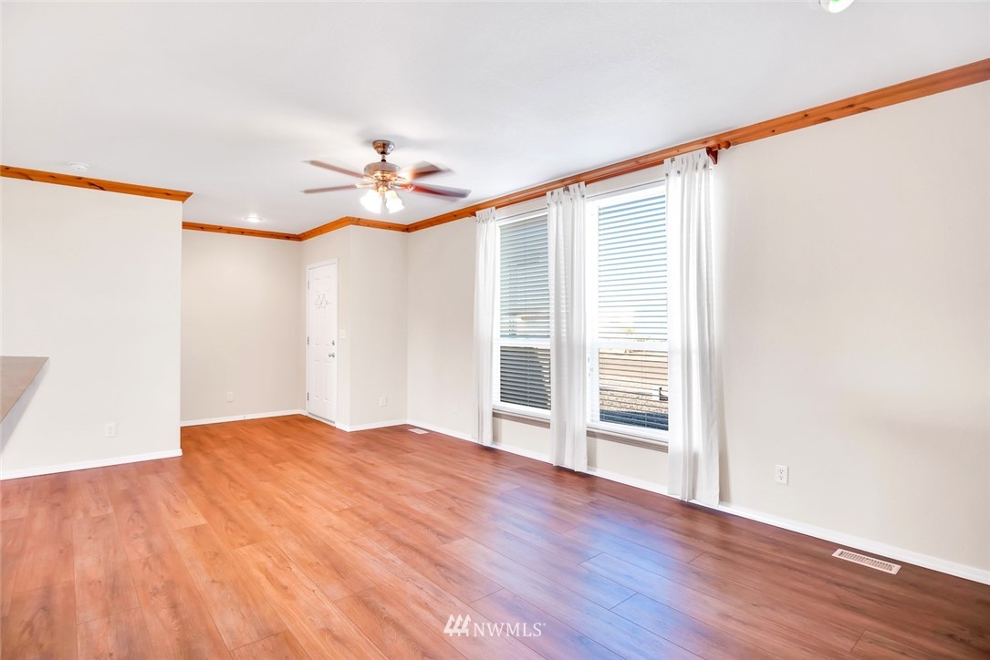 8691 Jean Road Northeast Moses Lake, WA 98837 - Photo 6 of 40 Gallery Image 6