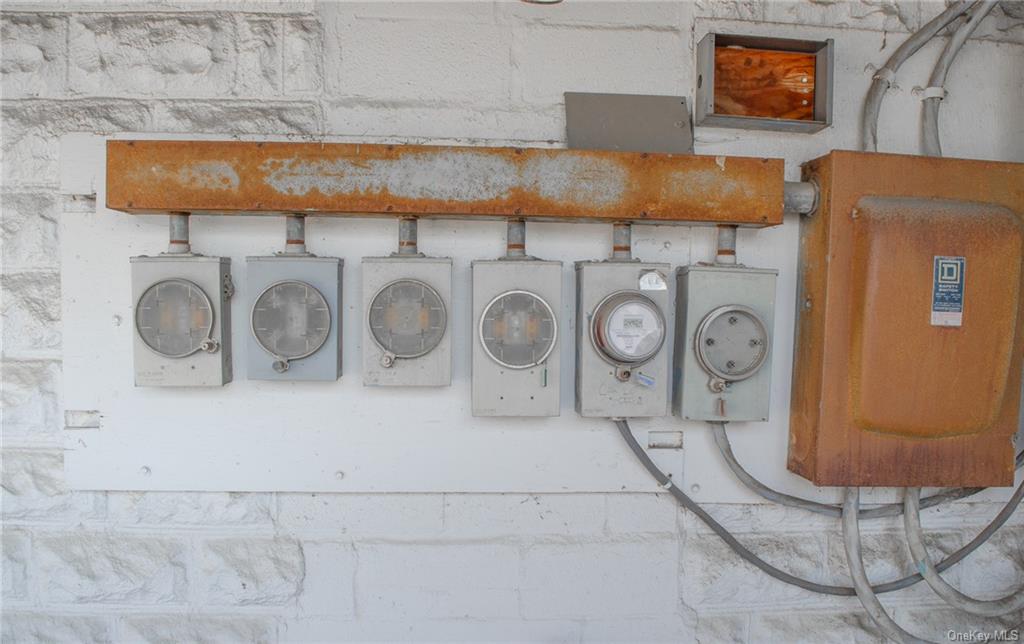 2530-2534 Rte 9W Ravena, NY 12143 - Photo 5 of 19 a bathroom with a sink and a mirror