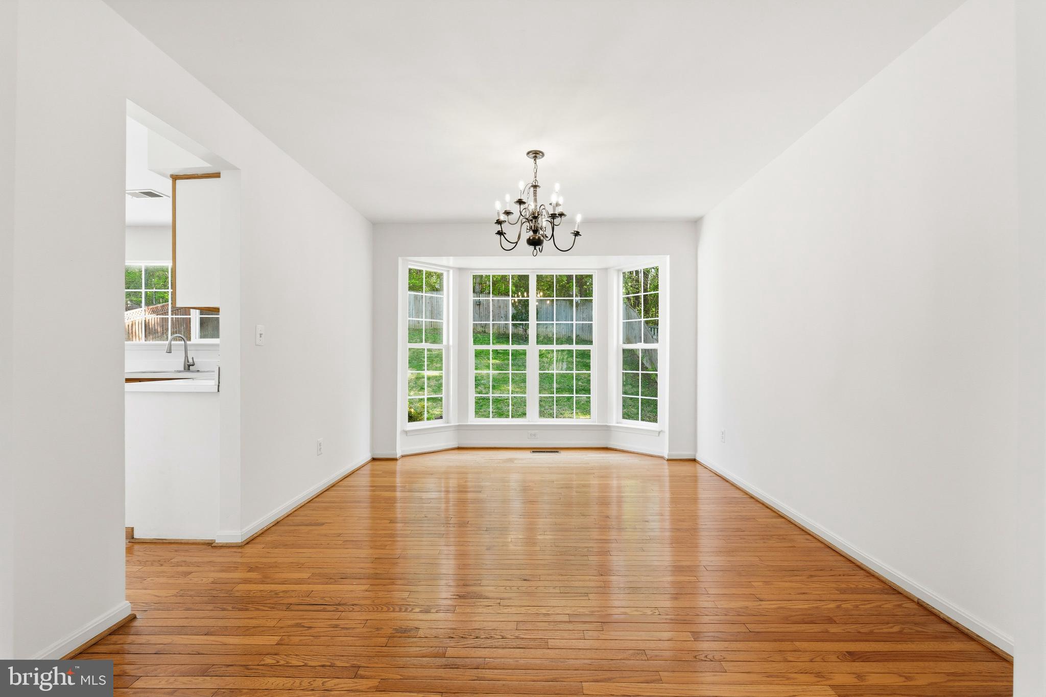 2613 Pheasant Hunt Road Woodbridge, VA 22192 - Photo 8 of 41