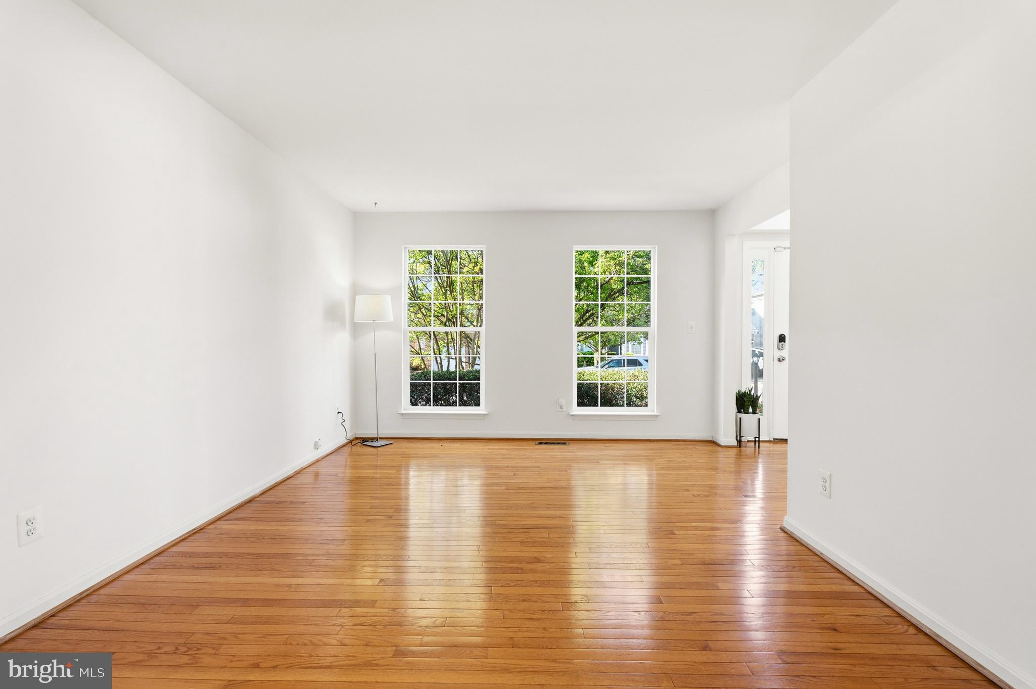 2613 Pheasant Hunt Road Woodbridge, VA 22192 - Photo 9 of 41