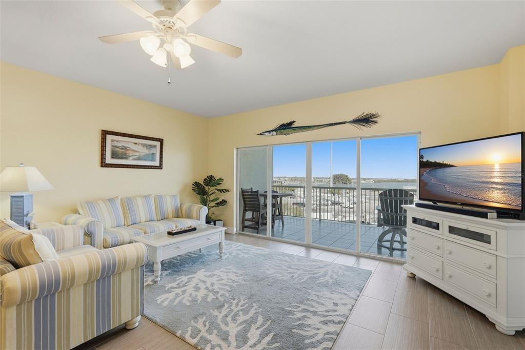 425 150th Avenue, Unit 2404 Madeira Beach, FL 33708 - Photo 19 of 45