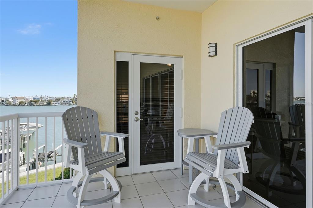 425 150th Avenue, Unit 2404 Madeira Beach, FL 33708 - Photo 10 of 45