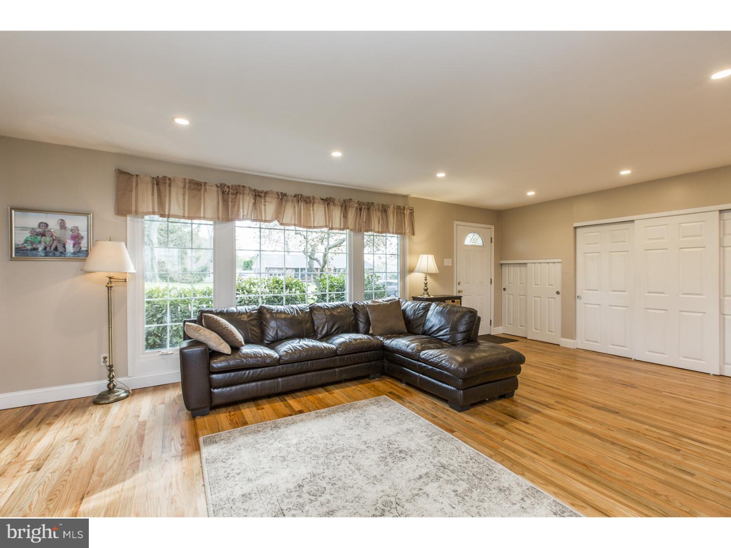 702 Fraser Road Glenside, PA 19038 - Photo 5 of 25 Gallery Image 5