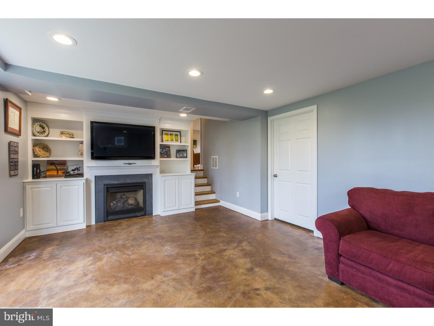 702 Fraser Road Glenside, PA 19038 - Photo 10 of 25 Gallery Image 10