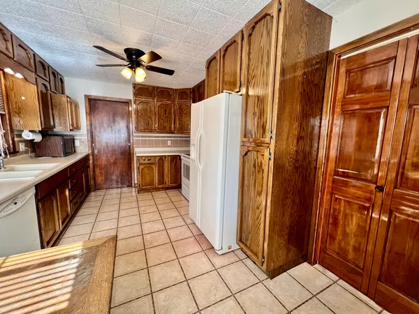 $144,900 | 977 North Oakland Avenue, Decatur, IL 62522