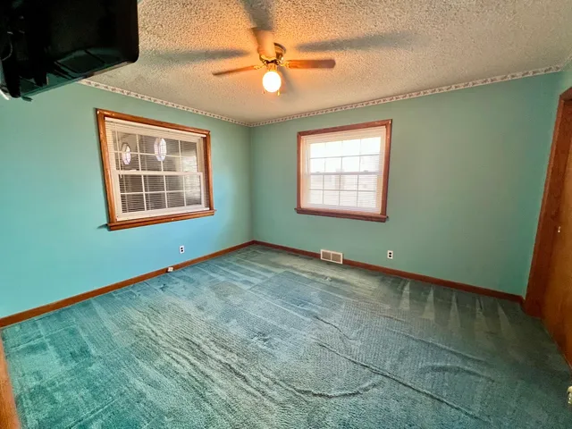 $160,000 | 977 North Oakland Avenue, Decatur, IL 62522