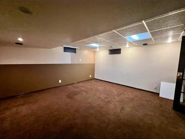 $144,900 | 977 North Oakland Avenue, Decatur, IL 62522