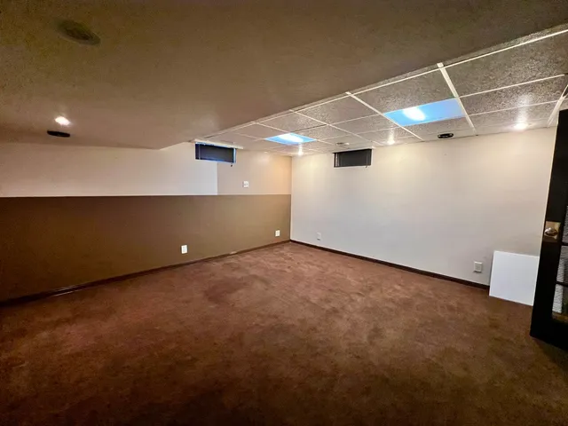 $160,000 | 977 North Oakland Avenue, Decatur, IL 62522