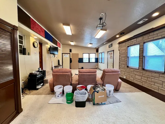 $160,000 | 977 North Oakland Avenue, Decatur, IL 62522