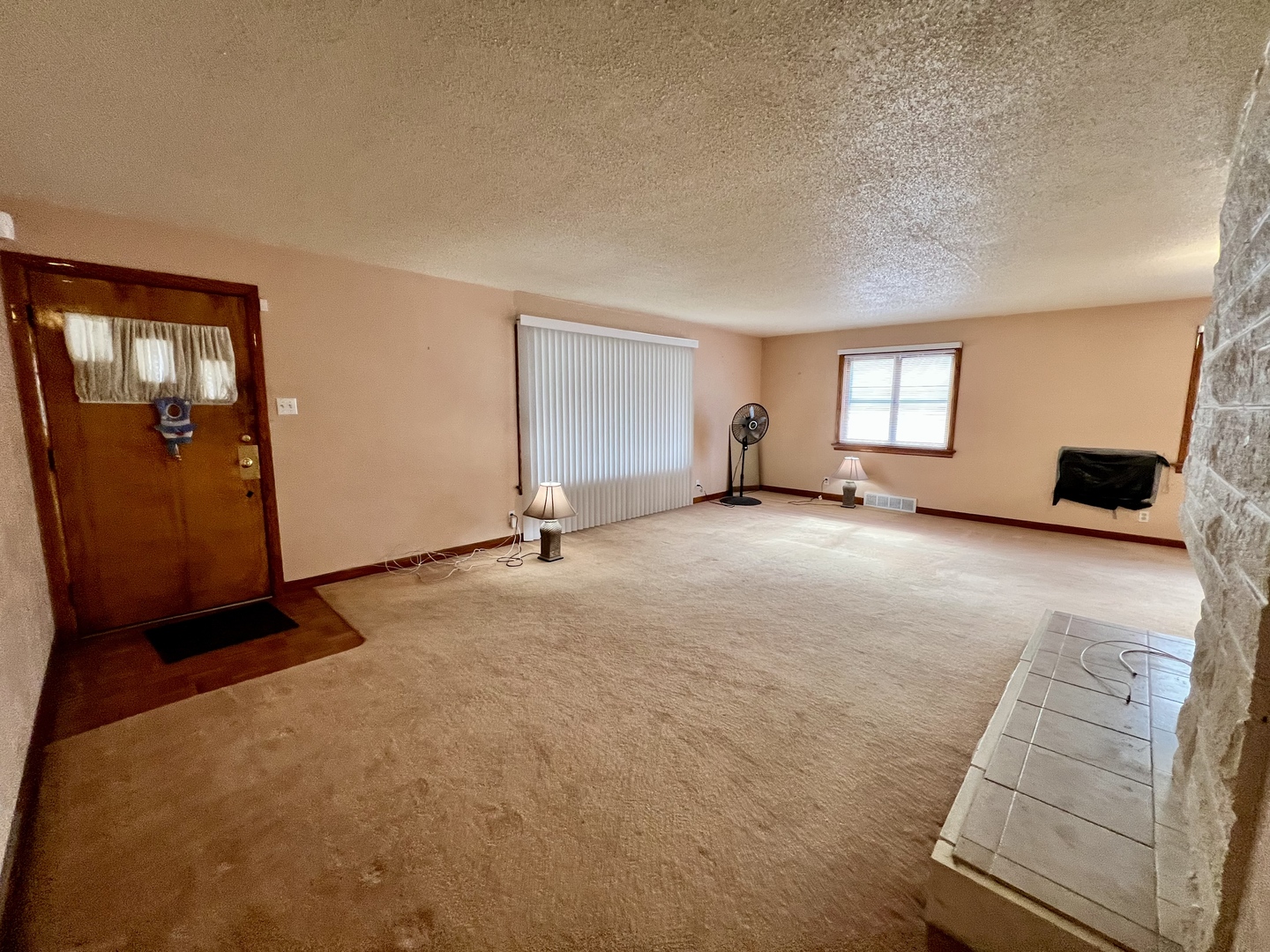 977 North Oakland Avenue Decatur, IL 62522 - Photo 5 of 51