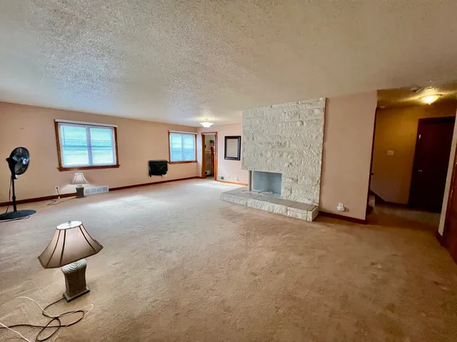 $160,000 | 977 North Oakland Avenue, Decatur, IL 62522