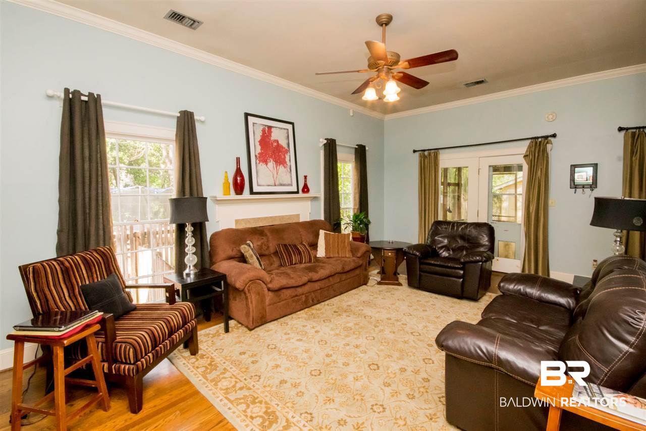 220 Hazel Street Mobile, AL 36607 - Photo 10 of 36