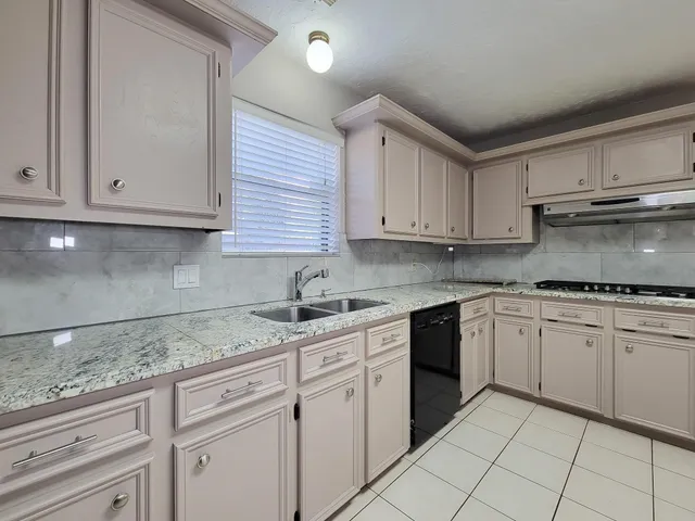 $2,250 | 17326 Ponderosa Pines Drive, Houston, TX 77090