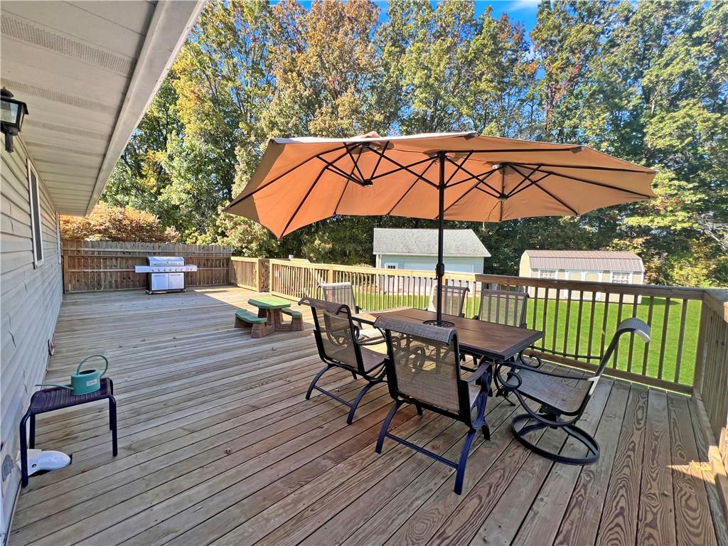 847 Patton Road New Castle, PA 16105 - Photo 21 of 25 an outdoor space with furniture