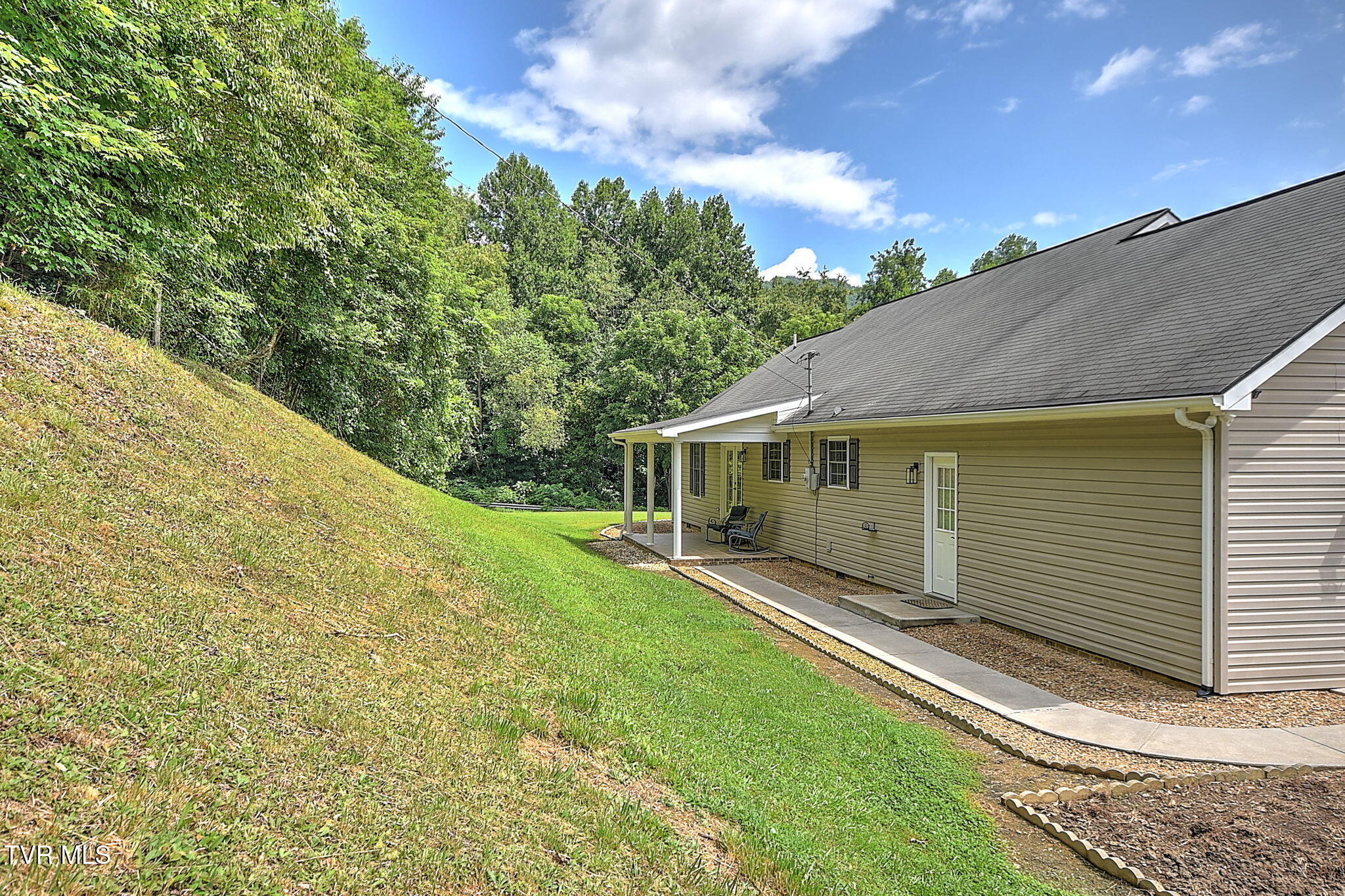 611 Yuma Road Weber City, VA 24290 - Photo 45 of 86 76-web-or-mls-611 Yuma LF-37