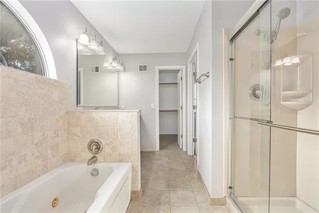 $442,000 | 15856 Glenwood, Overland Park, KS 66223