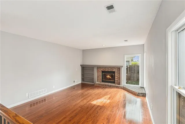 $442,000 | 15856 Glenwood, Overland Park, KS 66223