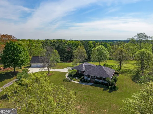 $620,000 | 2117 West Grantville Road, Grantville, GA 30220