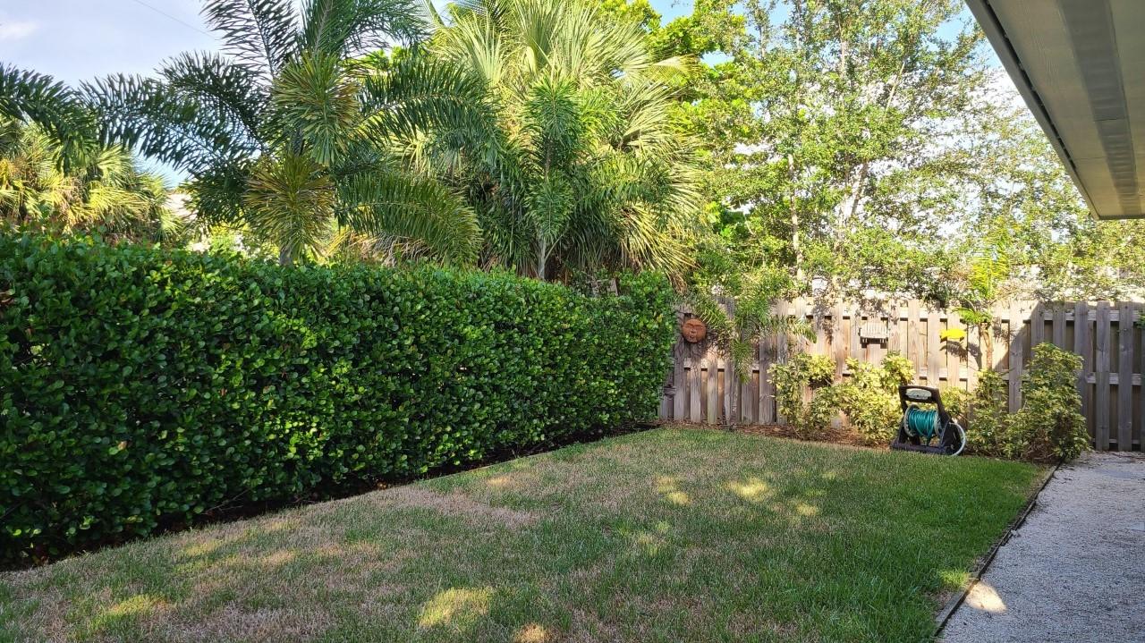 463 Newcastle Street Boca Raton, FL 33487 - Photo 12 of 12 newc4out