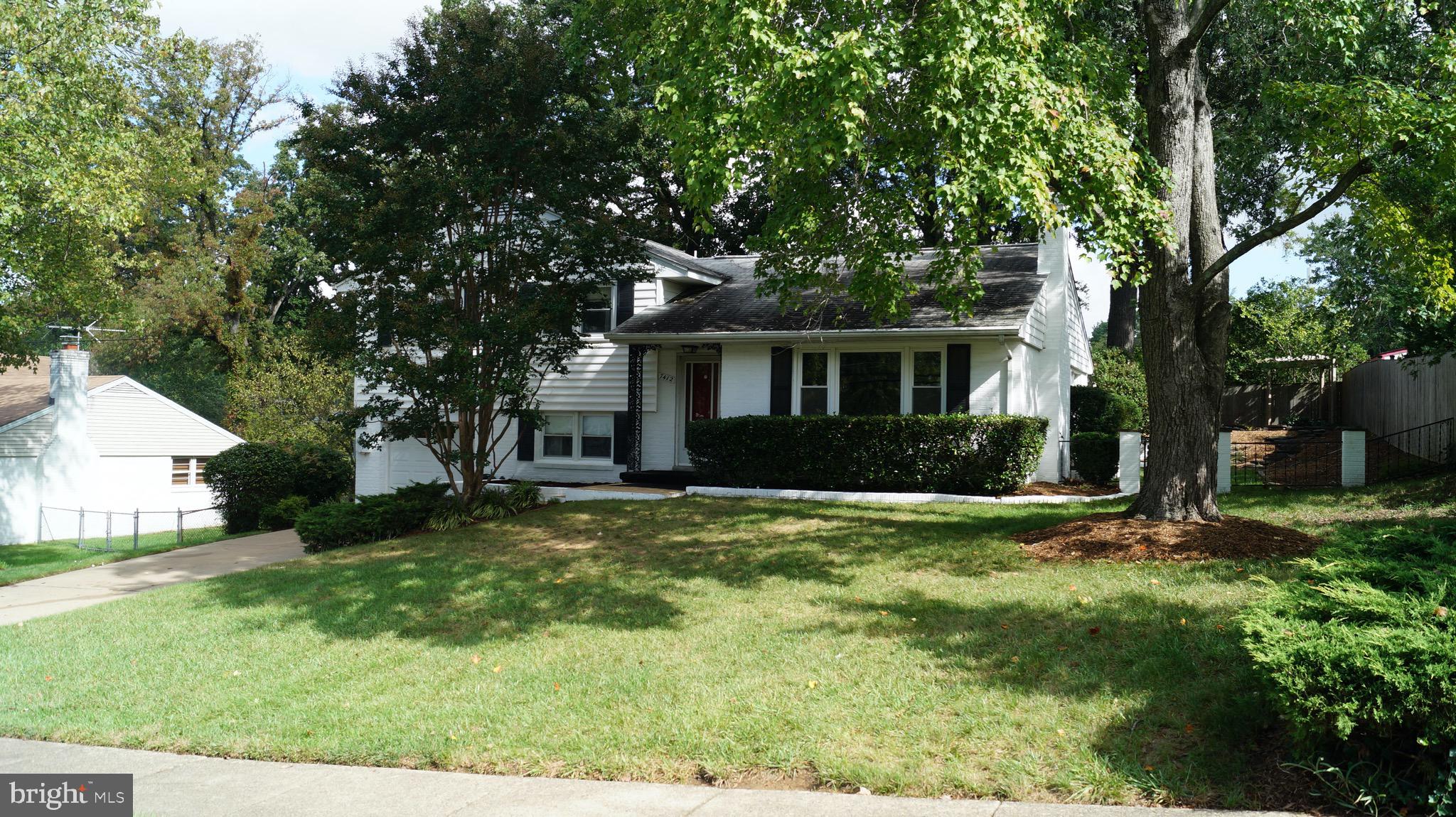 7412 Flora Street Springfield, VA 22150 - Photo 4 of 49
