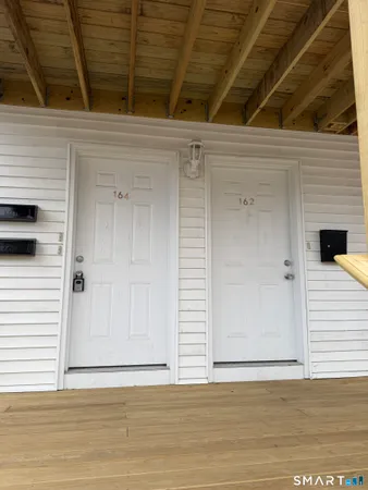 $1,800 | 162-164 Martin Street, Unit 164, Hartford, CT 06120