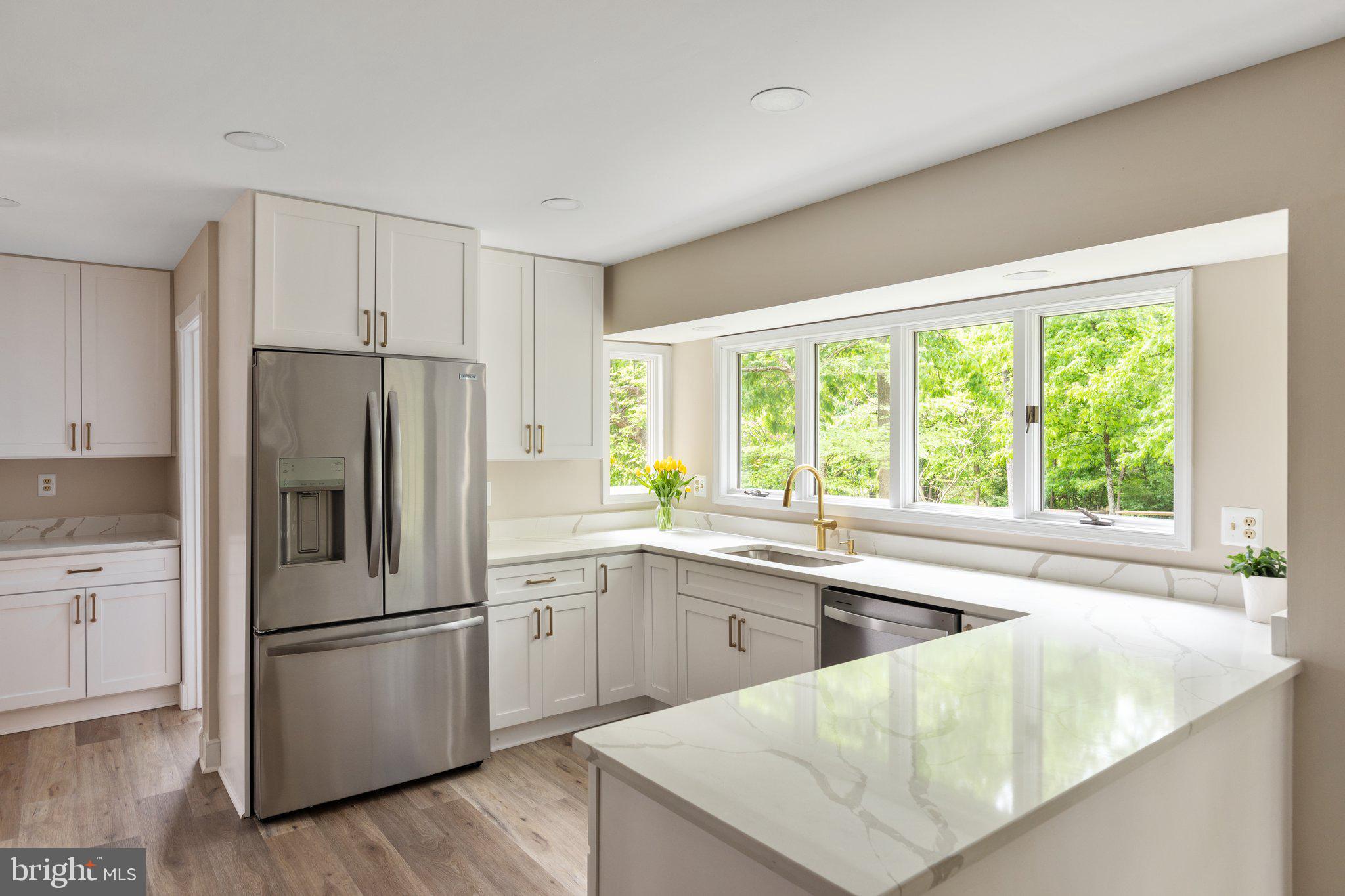 45 Rutherford Circle Sterling, VA 20165 - Photo 2 of 62