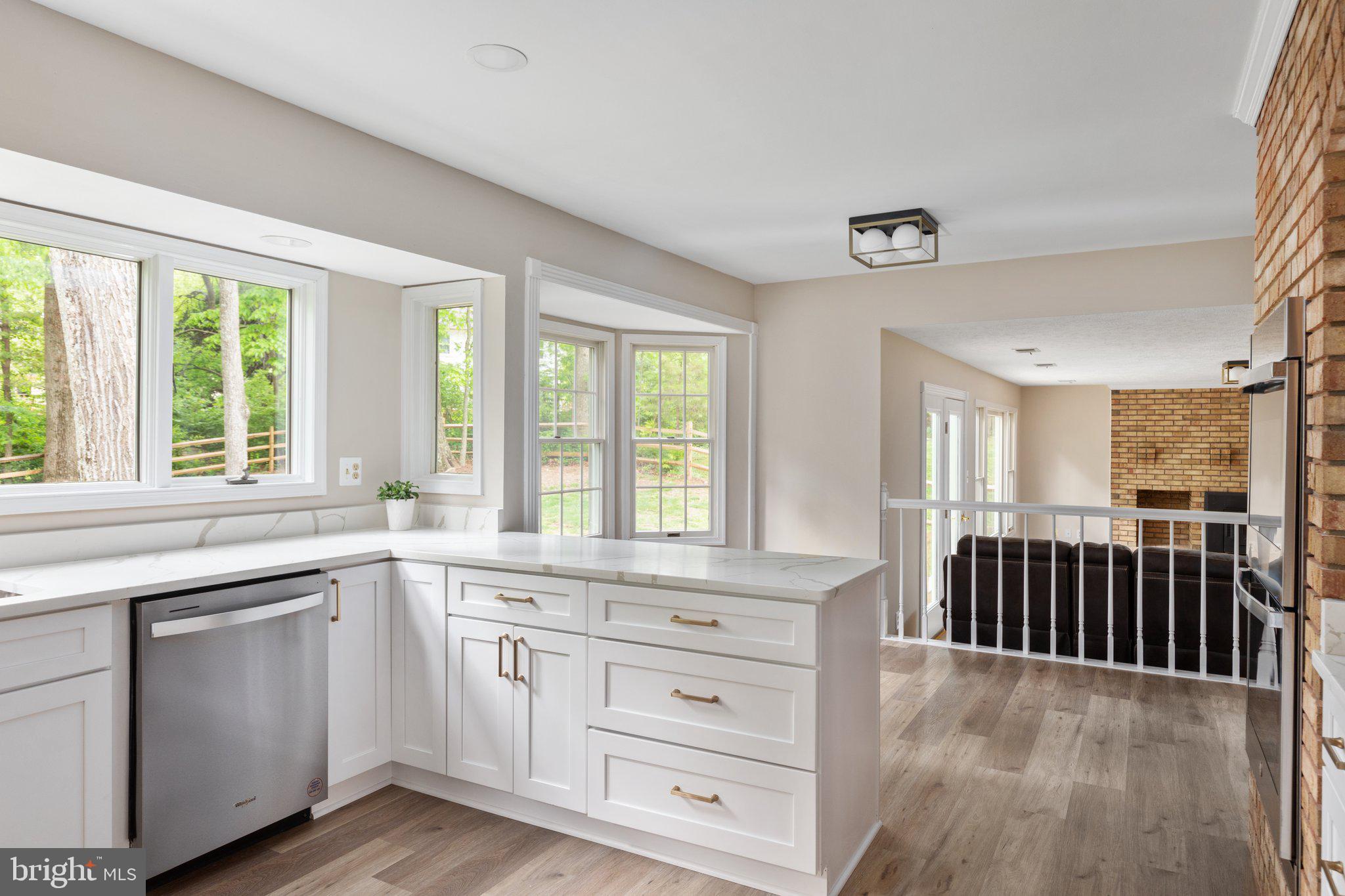 45 Rutherford Circle Sterling, VA 20165 - Photo 4 of 62