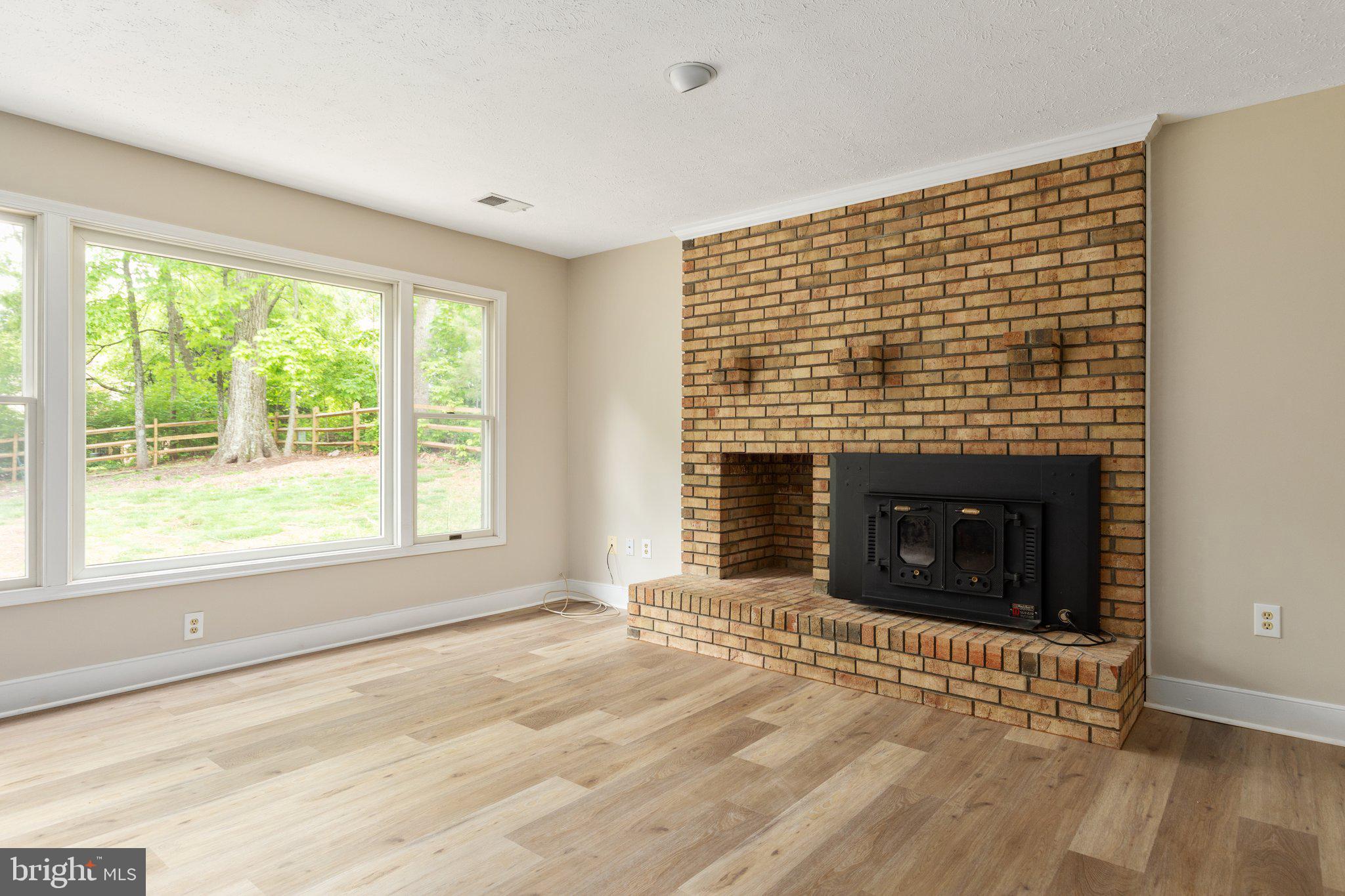 45 Rutherford Circle Sterling, VA 20165 - Photo 10 of 62