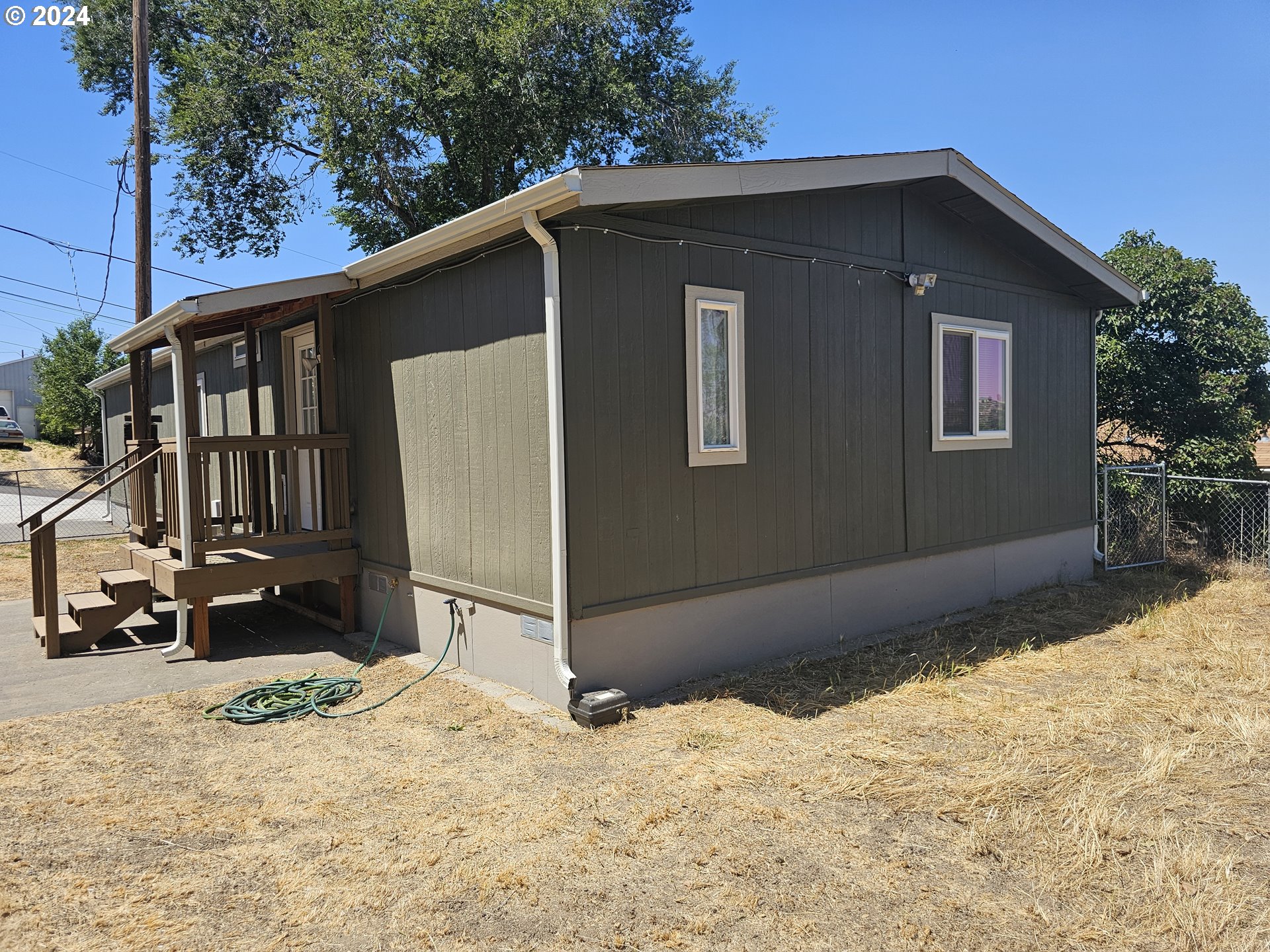 806 Southwest 10th Street Pendleton, OR 97801 - Photo 10 of 36