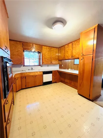 $170,000 | 1105 Johnson Street, Woodsboro, TX 78393