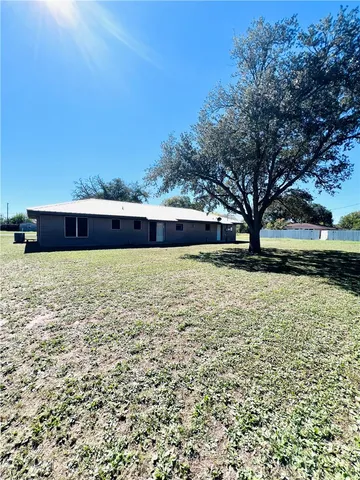 $170,000 | 1105 Johnson Street, Woodsboro, TX 78393