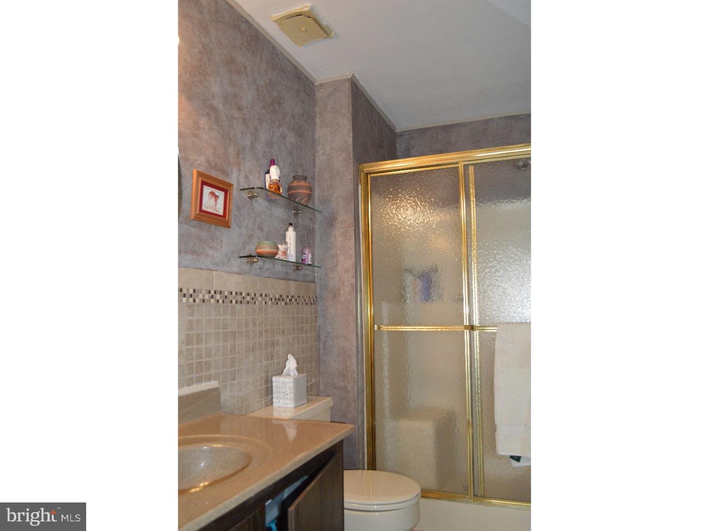 1203 Raintree Lane Malvern, PA 19355 - Photo 10 of 14 Gallery Image 10