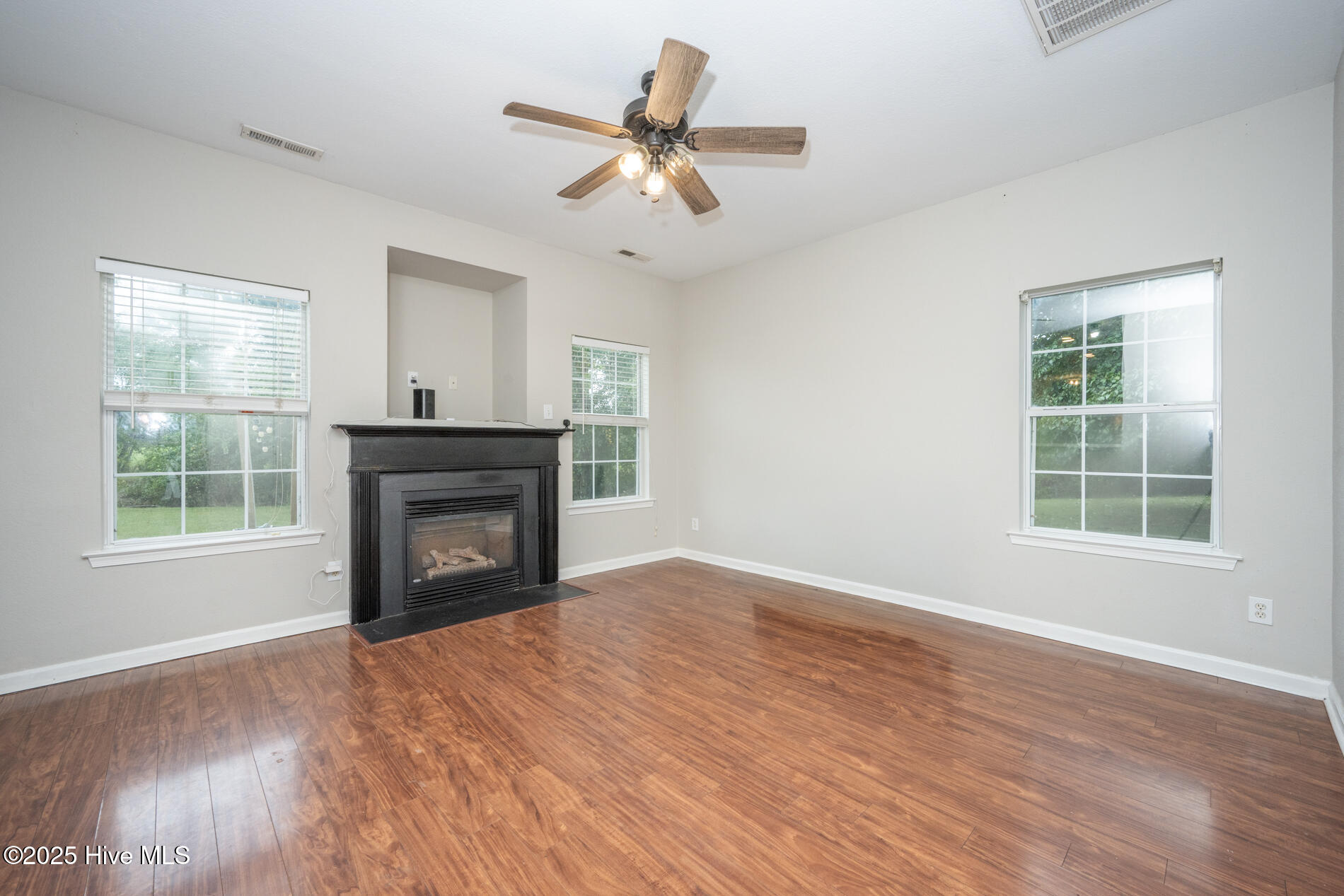 209 Eagle Creek Road Moyock, NC 27958 - Photo 15 of 56 209 Eagle Creek-26