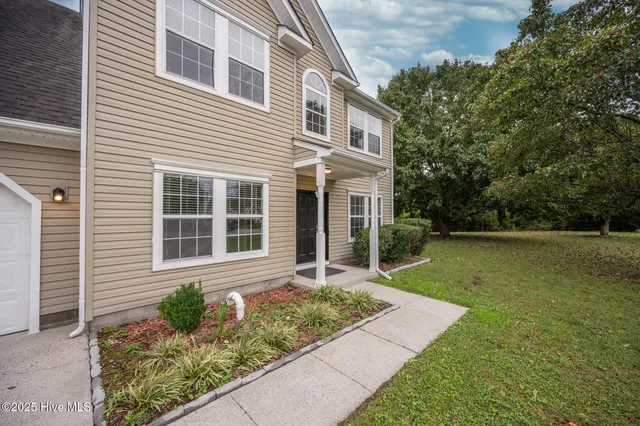 $399,000 | 209 Eagle Creek Road, Moyock, NC 27958