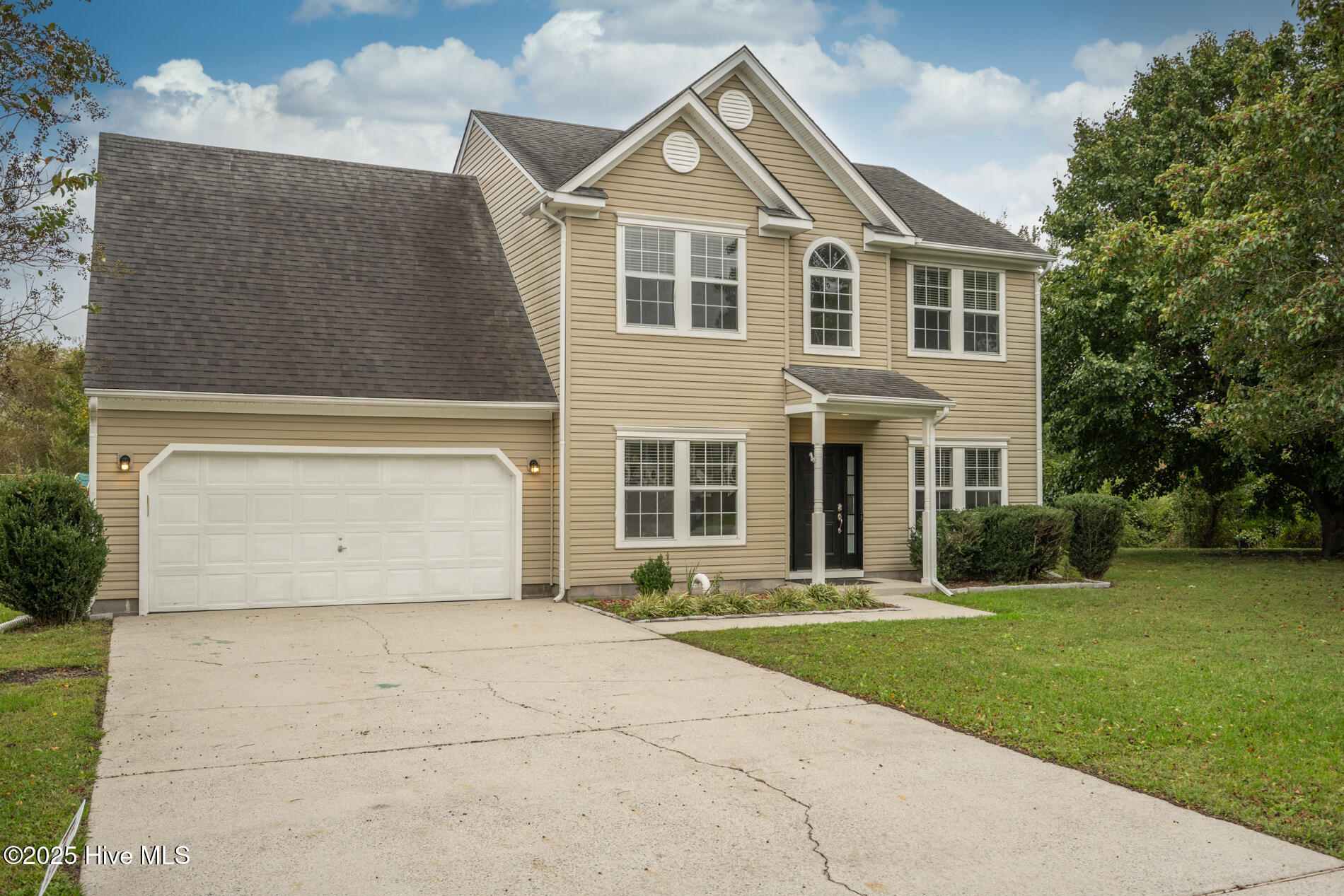 209 Eagle Creek Road Moyock, NC 27958 - Photo 5 of 56 209 Eagle Creek-49