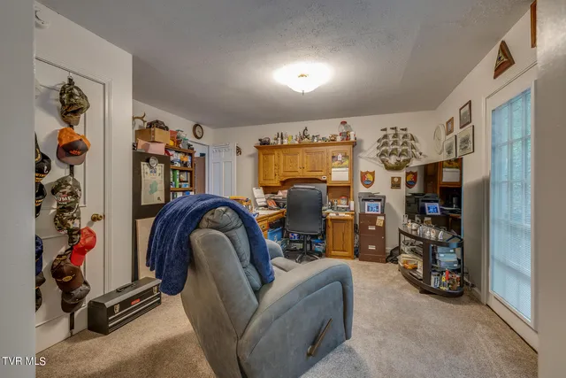 $369,900 | 1000 Garden Lane, Bristol, VA 24201